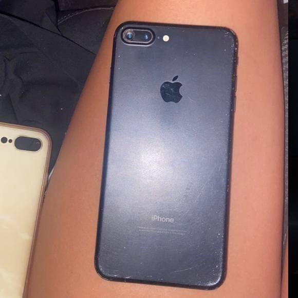 iphone 7plus - Picture 3 of 8